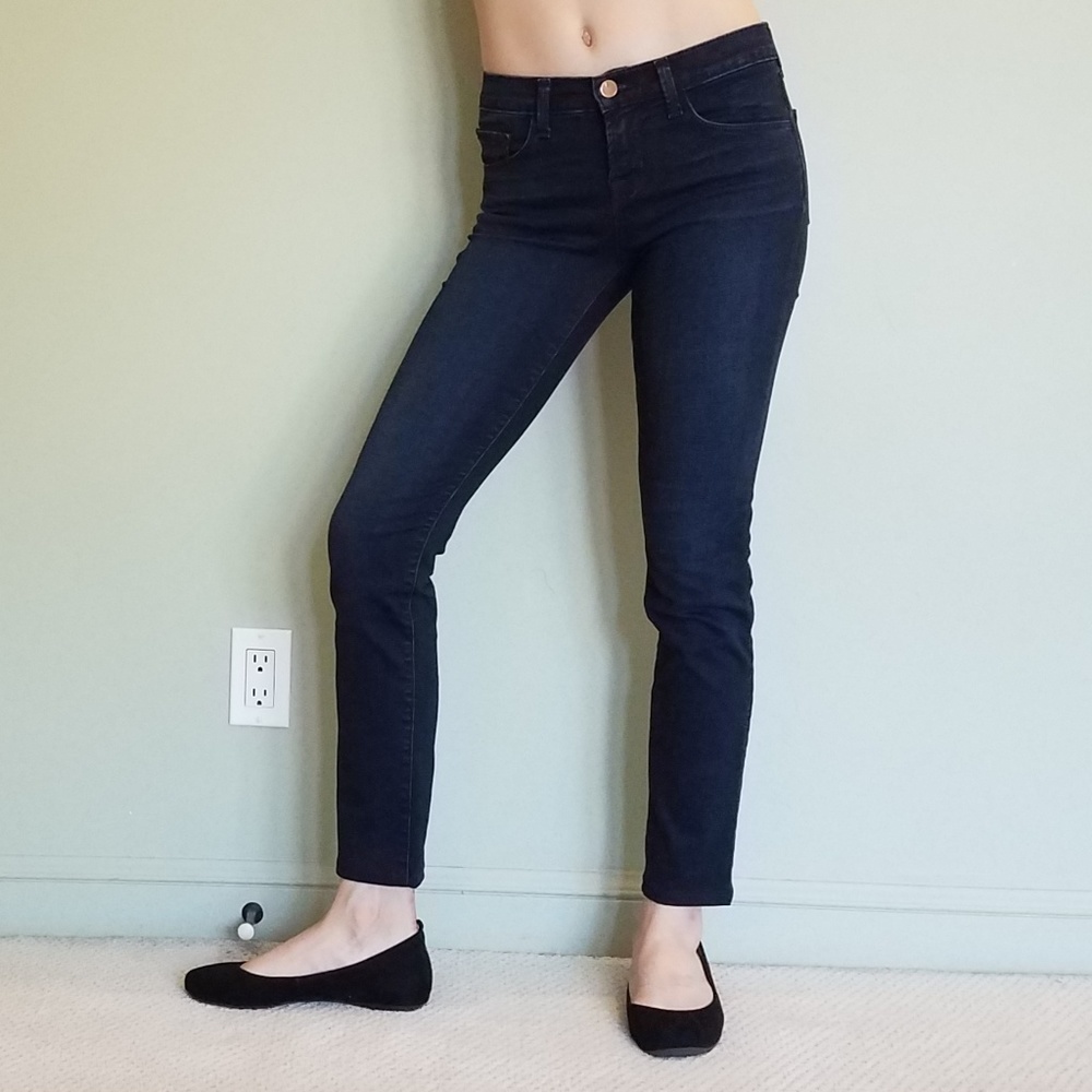 J Brand Dark Rinse Mid Rise Slim Jeans 8112